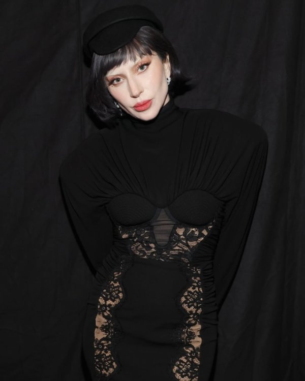 Đám đông khổng lồ đến Copacabana cho buổi hòa nhạc Lady Gaga miễn phí